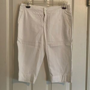 American Rag Woman’s White Walking Shorts